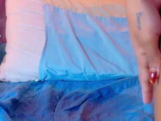 petitelittleebonyy from CamSoda is Freechat