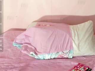 petitelittleebonyy