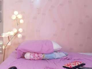 petitelittleebonyy webcam