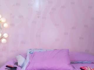 le modèle petitelittleebonyy est en webcam porno dans un show sur le site camsoda, il possède les tags suivants: amateur,squirter,pegging,public,pussy,role play,shaved pussy,spank,spanking,strip,no drinking,tattoos,tease,teen-18,thin,tittyfuck,toys,young-adult,anal toys,no smoking