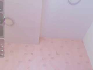 Эта модель сейчас онлайн. petitelittleebonyy