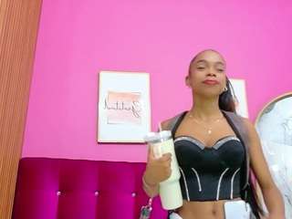 petitelittleebonyy Sex Cam Show