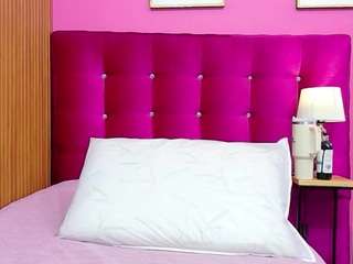 petitelittleebonyy Sex Cam Show