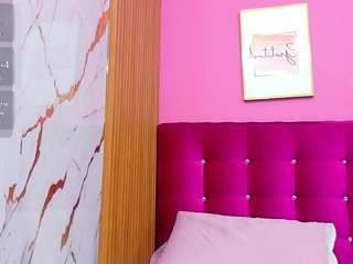 petitelittleebonyy Sex Cam Show