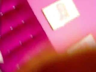 petitelittleebonyy