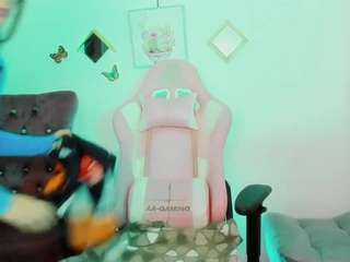 zoeybelair Live Webcam on CamSoda