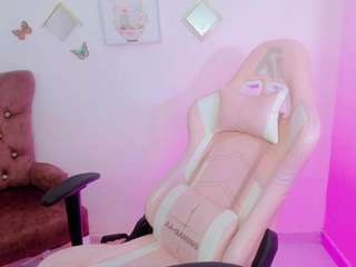 zoeybelair Live Webcam on CamSoda