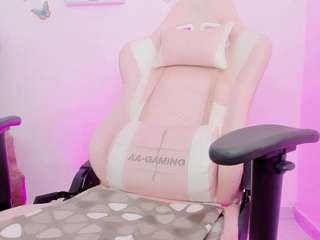 zoeybelair Live Webcam on CamSoda