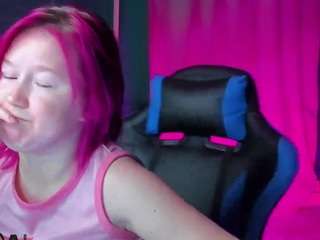  sara-moor chat room