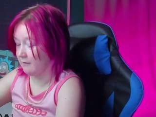  sara-moor chat room