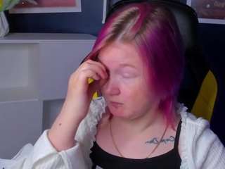  sara-moor chat room