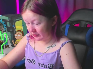  sara-moor chat room