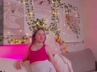  sara-moor chat room