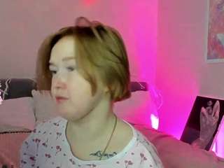  sara-moor chat room