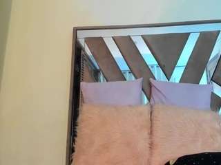 sara-williams1 Live Webcam on CamSoda