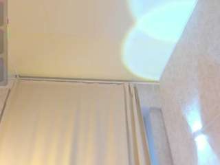 hollyy-lee Live Webcam on CamSoda