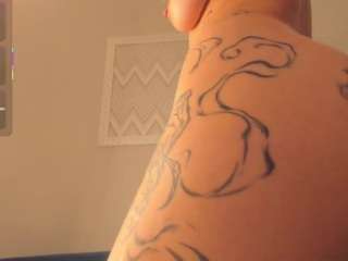 hollyy-lee Sex Cam Show