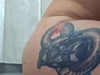 Live webcam model kerry-90 on Soda Cams