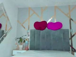Carolinee-Torres live webcam show