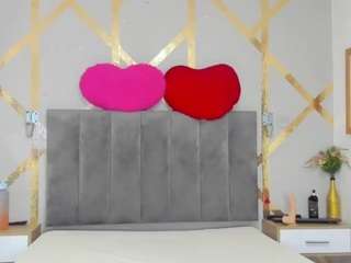 le modèle carolinee-torres est en webcam porno dans un show sur le site camsoda, il possède les tags suivants: ahegao,ass-bouncing,young-adult,toys,threesome,teen-18,tattoos,red hair,no smoking,no drinking,lovense,doggy-style,camel-toe,brown eyes,big tits,curvy,hd