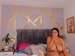 Carolinee-Torres's Live Sex Cam Show
