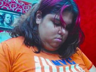 Lisa_hot