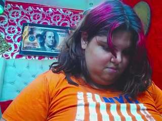 Lisa_hot