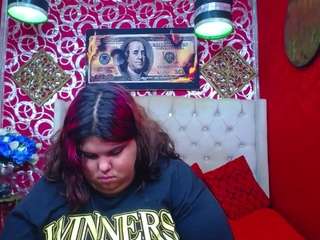 Lisa_hot