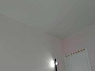 Live webcam model linda-blanc on Soda Cams