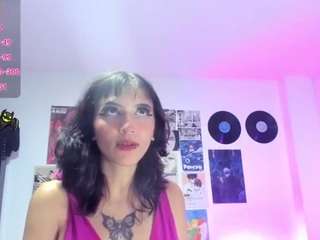 naomi-haruno webcam model