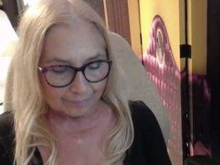 Sofiadream's cam show statistics and live stream