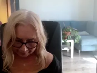 SofiaDream's Live Sex Cam Show