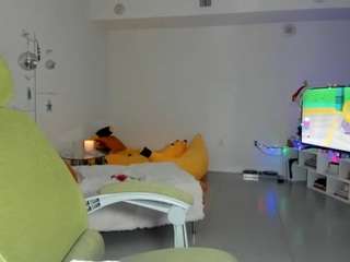 Live webcam model xojennifoxx on Soda Cams