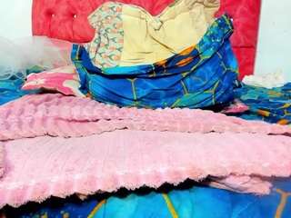 angela-saenx live cam profile