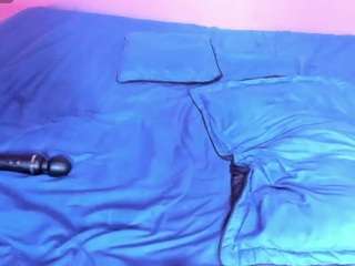 Angela-saenx live cam