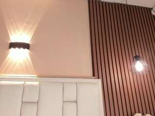 le modèle avymilton est en webcam porno dans un show sur le site camsoda, il possède les tags suivants: asshole,sexy,blowjob,no drinking,no smoking,public,pussy,sex-toys,sexydance,massage,skinny,spank,spanks,teen-18,toys,twerking,young-adult,naked,natural,lush