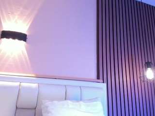avymilton Live Webcam on CamSoda