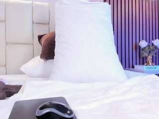 avymilton live webcam show