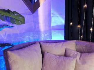 megan-devon's CamSoda show and profile