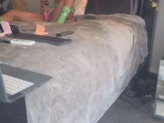 MRNMRSGOODIETIMESPLAYHOUSE live cam preview