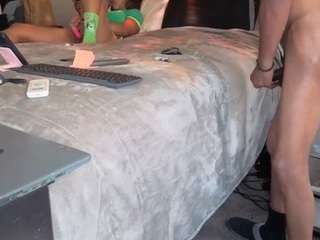 MRNMRSGOODIETIMESPLAYHOUSE live cam preview