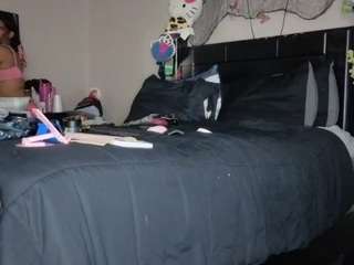 bonni3-clyde webcam model