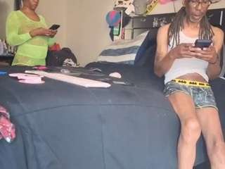 MRNMRSGOODIETIMESPLAYHOUSE live cam preview
