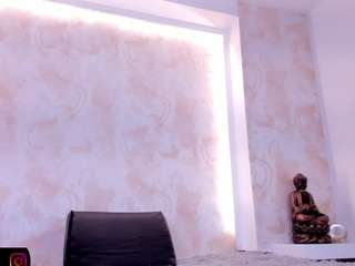 le modèle charlote-zc est en webcam porno dans un show sur le site camsoda, il possède les tags suivants: amateur,roleplay,natural,no drinking,no smoking,nude,orgasm,pantyhose,pussy,pussyplay,ride torso,shaved pussy,lush,skinny,slave,spank,squirt,squirter,strip,tattoos