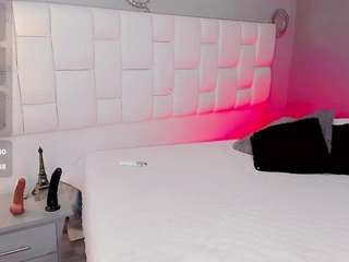  franciis-4u chat room
