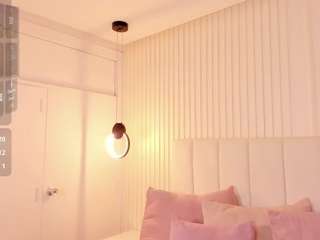 nakyra-bell Live Webcam on CamSoda