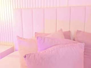 nakyra-bell Live Webcam on CamSoda