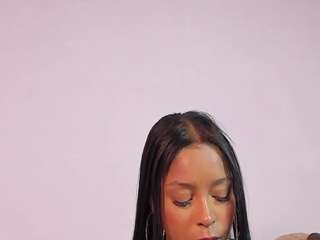nakyra-bell