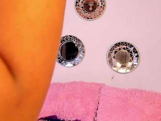 nakyra-bell