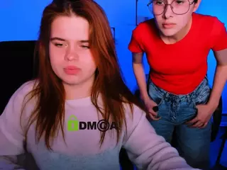 opal-dark's Live Sex Cam Show